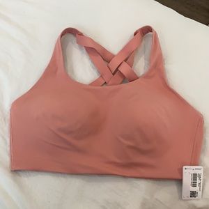 LULULEMON SPORTS BRA NEW
